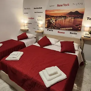 Apartment Purgatorio House, Naples